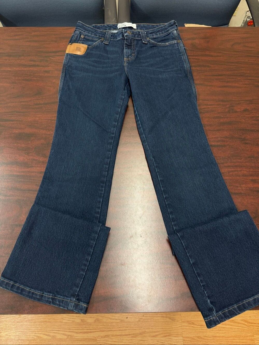 Wrangler Riggs Workwear Womens Strong 5 Pocket Boot Cut Jeans Size 6x32